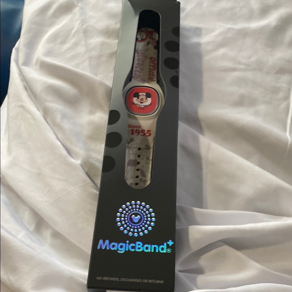 Disney MagicBand+ 2025 70th Anniversary Mouseketeer UNLINKED/unopended
